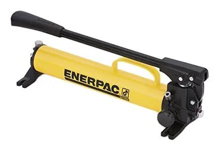 Produktfoto 1 von Enerpac Hydraulik-Handpumpe, 770 cm³ Hand, Hub 25.4 mm, 16.39 cm³ / 2.46 cm³, 40 kg, 700 bar max., 7.1 kg