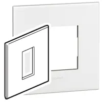 Produktfoto 1 von Legrand Lichtschalterabdeckung Weiß Polycarbonat 1 Ausbrüche H. 92 mm B. 92 mm