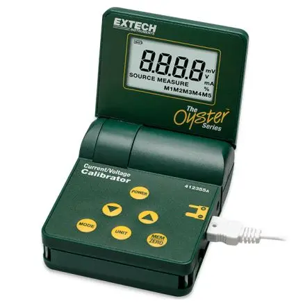 Produktfoto 1 von Extech 412355A Strom- und Spannungskalibrator, 20V / 24 mA, 0.075 %