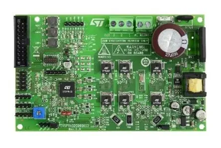 Produktfoto 1 von STMicroelectronics STSPIN32G0601Q Entwicklungsbausatz Spannungsregler, 3-Phasen-Komplettwechselrichter mit