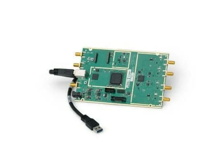 Produktfoto 1 von Digilent Evaluationsboard, 0.07 → 6GHz Entwicklungsplatine Transceiver für AD9361, Softwaredefinierter Funk (SDR)