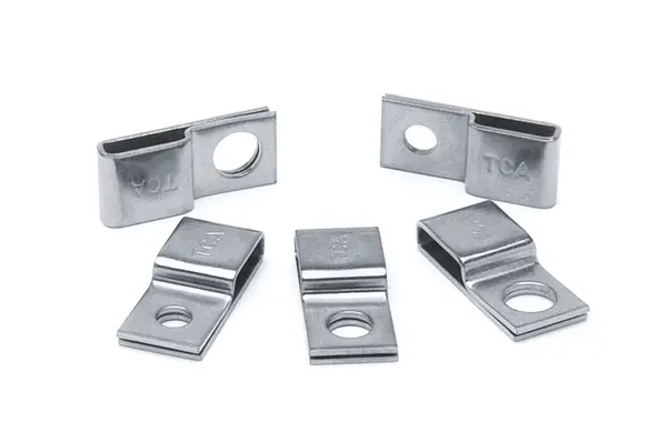 Produktfoto 1 von HellermannTyton Schraubbefestigung Befestigungssockel, Nylon 6.6 Grau 23 mm x 10 mm Kabelbinder x 10.2mm für 6.3 mm