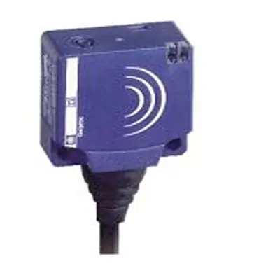 Telemecanique Sensors Näherungssensor Induktiv, Flach 15 mm PNP 12 → 24 V DC NC