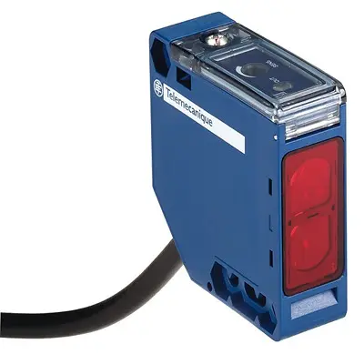 Telemecanique Kubisch Optischer Sensor, Diffus, Bereich 5 m, Relais Ausgang, Anschlusskabel