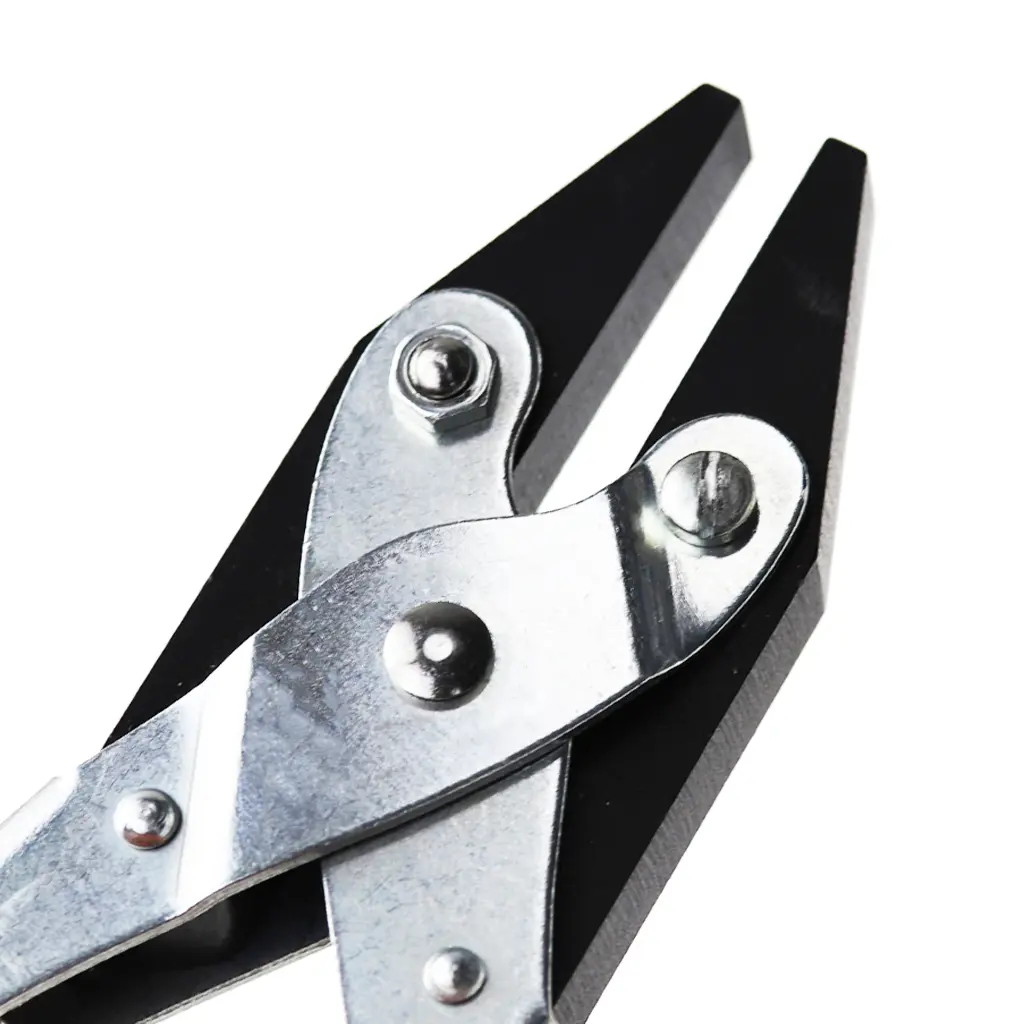 Produktfoto 1 von RS PRO Flachzange / Backen 40mm Glatt 200 mm