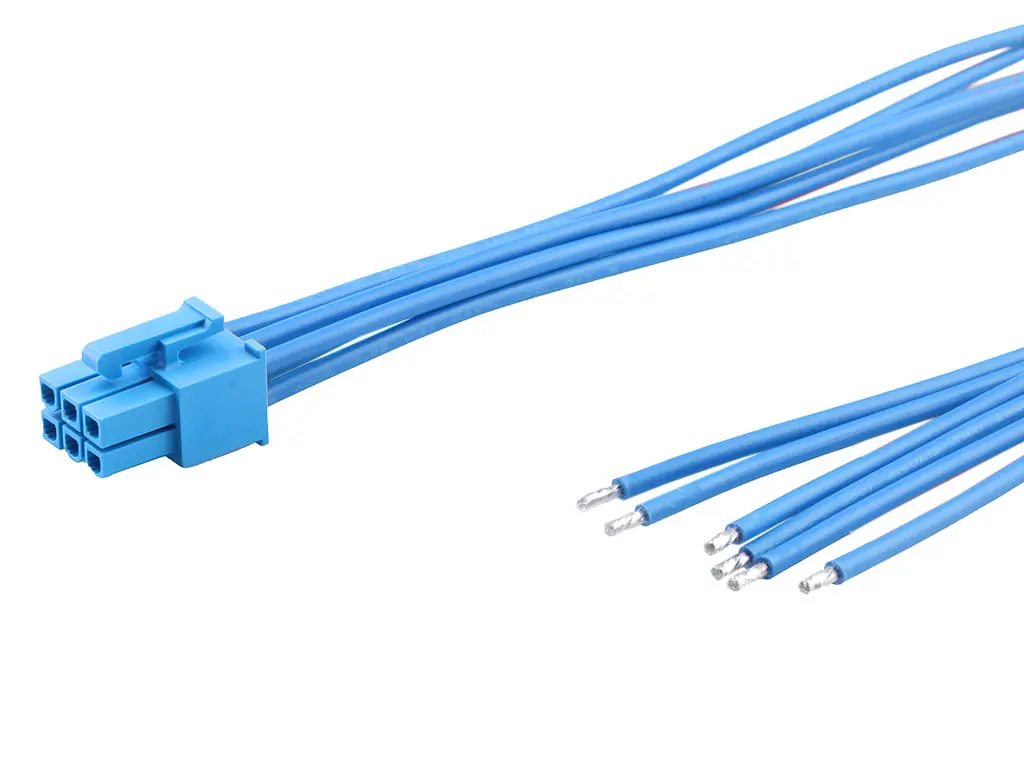 Produktfoto 1 von Molex 6 226245 Kabel-Platine-Kabelkomponente Versa, Mini-Fit 6 / Anschlusslitze Buchse / Stecker, 150 mm