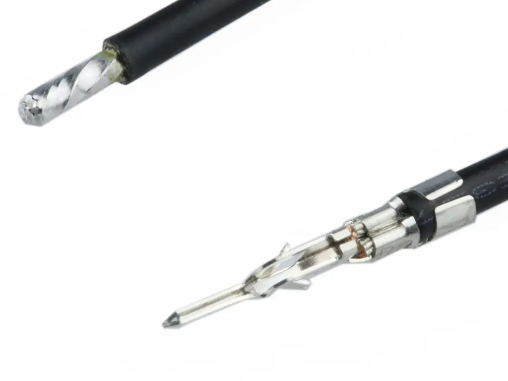Produktfoto 1 von Molex Micro-Fit 36769 Vorgecrimpter Anschluss Anschlusslitze, Schwarz, 300 mm