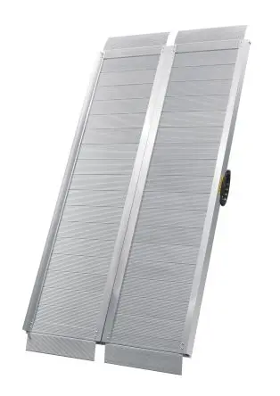 Produktfoto 1 von RS PRO Aluminium Rampe Klappbar 272kg 1220 mm x 710mm x 50 mm