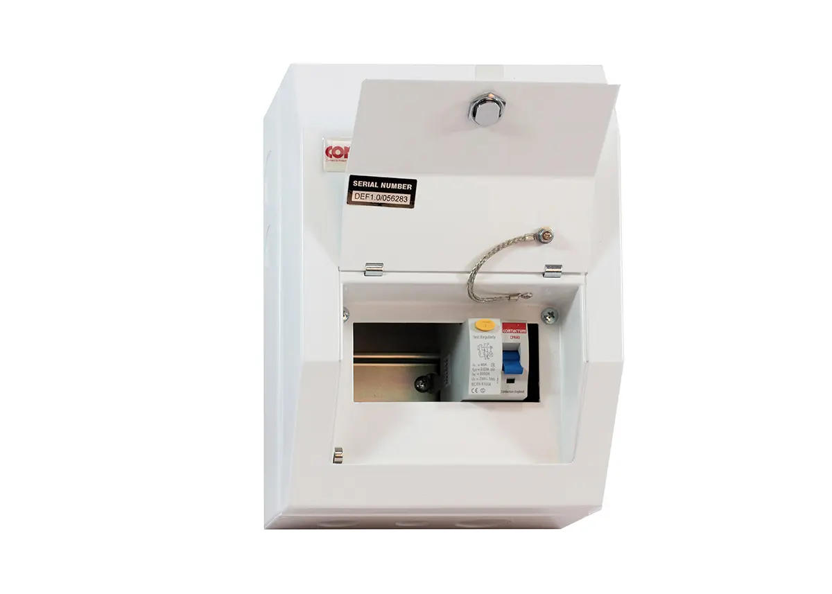 Contactum 4 Defender Verbrauchereinheit aus Stahl, 80 A BS EN 61439-3