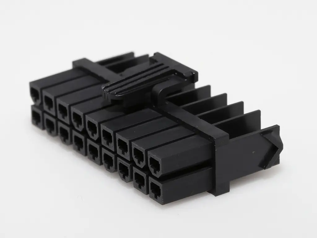 Produktfoto 1 von Molex Mini-Fit Stecker Steckverbindergehäuse 4.2 mm, 18-polig / 2-reihig Gerade, Kabel für Mini-Fit TPA2-Halterung