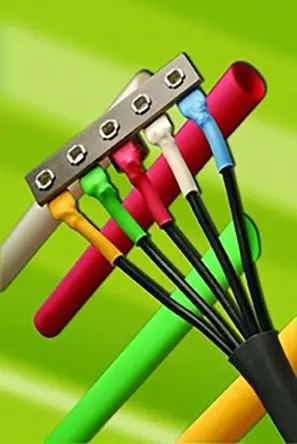 Produktfoto 1 von Alpha Wire FIT Shrink Tubing Wärmeschrumpfschlauch, Gechlortes Polyolefin Schwarz, Ø 38.1 mm Schrumpfrate 2:1, Länge