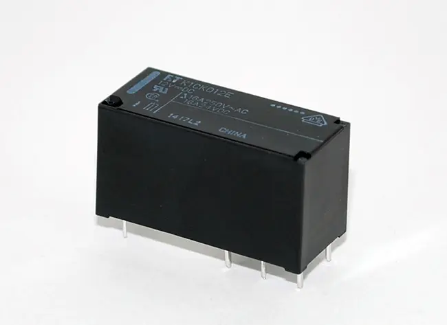 Produktfoto 1 von Fujitsu FTR-K1 12V dc Spule 1-poliger Wechsler Printrelais 360Ω 400mW Monostabiles Relais