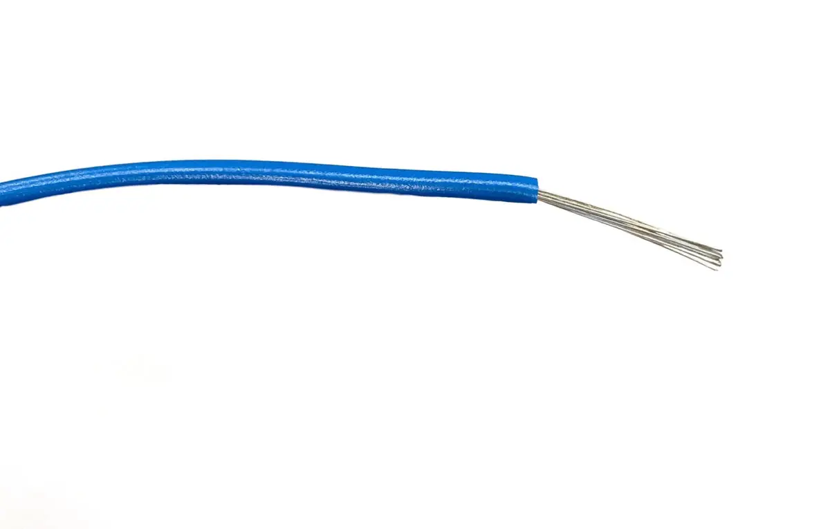 Produktfoto 1 von RS PRO Einzeladerleitung 0,75 mm² 100m Blau PVC isoliert Ø 2.35mm 24/0.2 mm Litzen