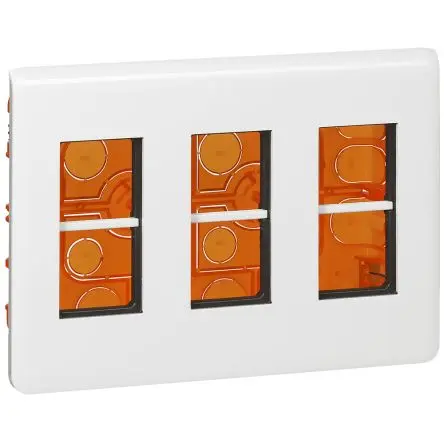 Legrand Frontplatte & Montageplatte Weiß, 3 Auslässe