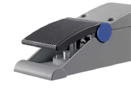 Produktfoto 1 von Schmersal Industriestandard ZF 232-11 Fußschalter Tastend, 1 Schließer/1 Öffner Aluminium, 4A 230 V ac, IP65