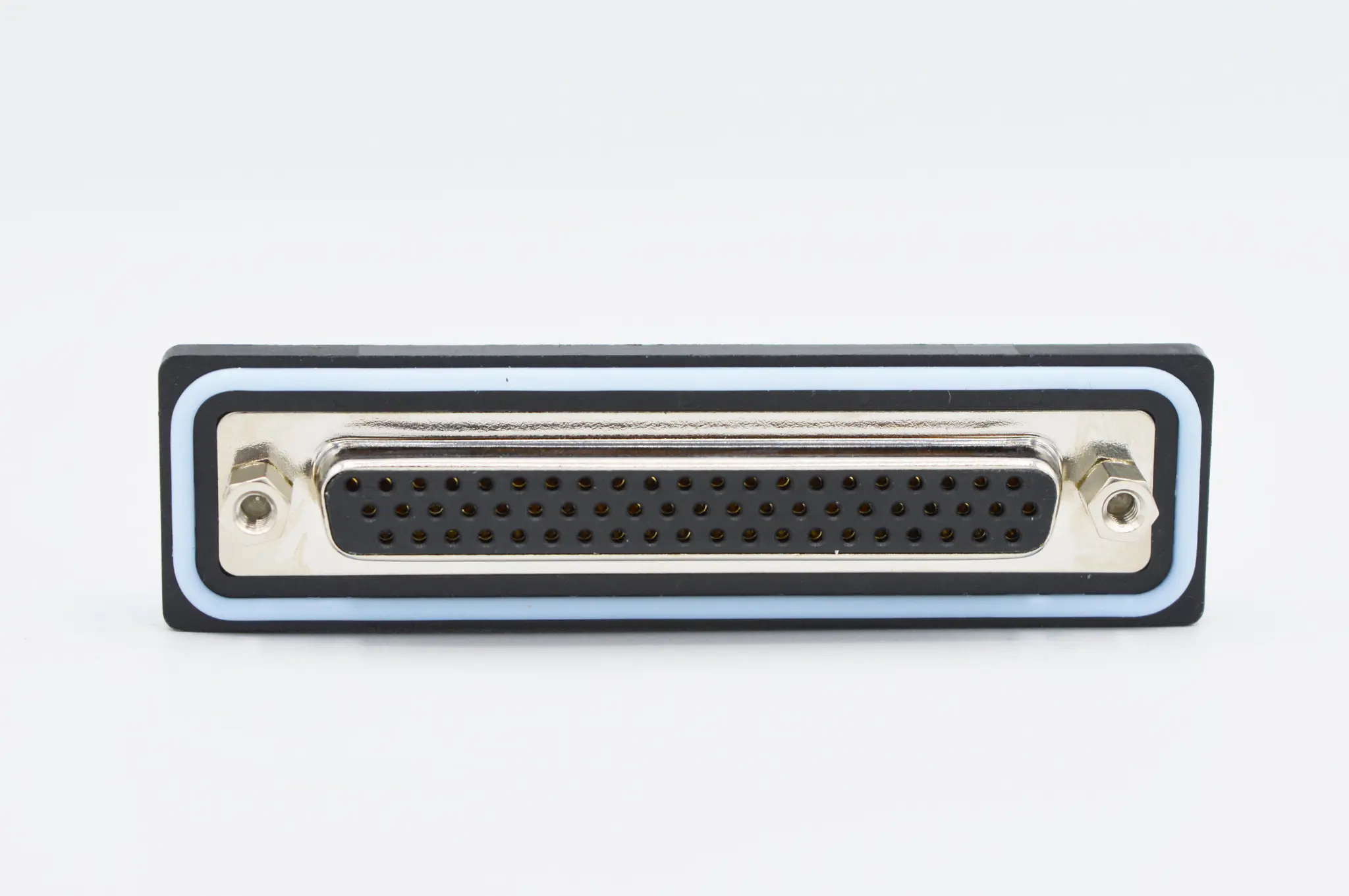 Produktfoto 1 von Norcomp HDF D-Sub-Steckverbinder gewinkelt, 62-polig 2.41 mm Raster, Oberfläche Buchse, mit 4-40 Platinenbefestigung