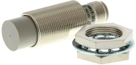 Produktfoto 1 von Omron E2E M18 Induktiver Näherungssensor, Gewinderohr 2-adrig / 50mA 14 mm, IP67 30 V dc