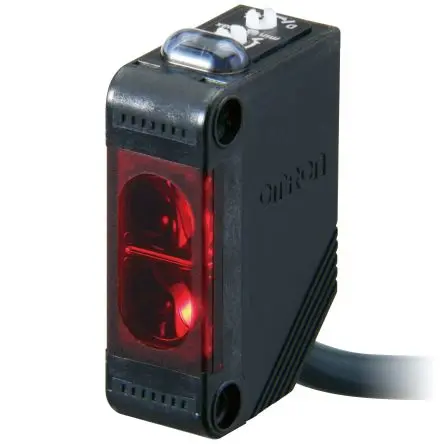 Produktfoto 1 von Omron E3Z Kubisch Optischer Sensor, Reflektierend, NPN Ausgang, Draht