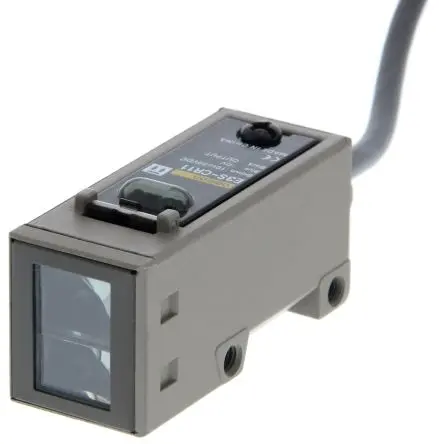 Produktfoto 1 von Omron E3S Kubisch Optischer Sensor, Reflektierend, NPN/PNP Ausgang, Vorverdrahtet