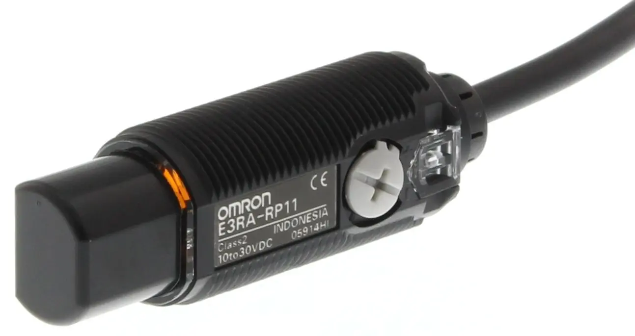 Produktfoto 1 von Omron E3FA/E3RA/E3FB/E3RB zylindrisch Optischer Sensor, Reflektierend, Bereich 100 → 4000 mm, NPN Ausgang,