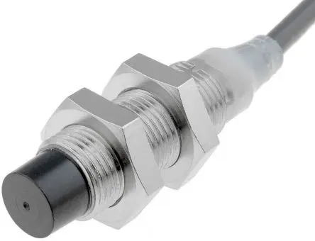 Produktfoto 1 von Omron E2A M8 Induktiver Näherungssensor, Gewinderohr PnP / 200mA 4 mm, IP67 32 V dc