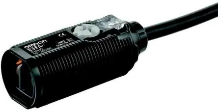 Produktfoto 1 von Omron E3FA Zylindrisch Optischer Sensor, Diffus, NPN Ausgang