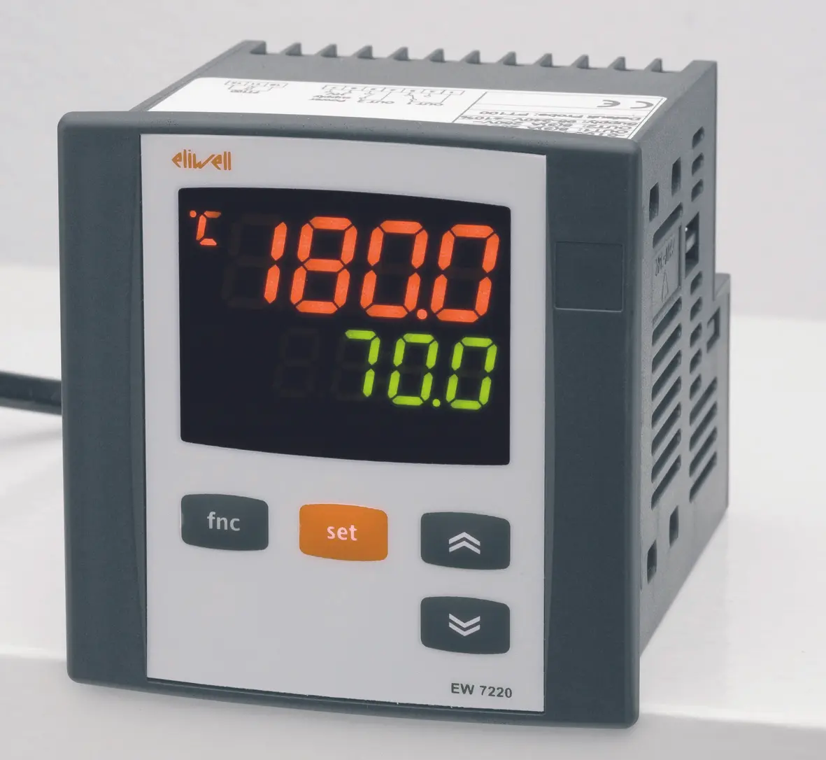 Eliwell EW7222 Controller Tafelmontage, 4 x Relais Ausgang, 100 bis 240 V, 72mm