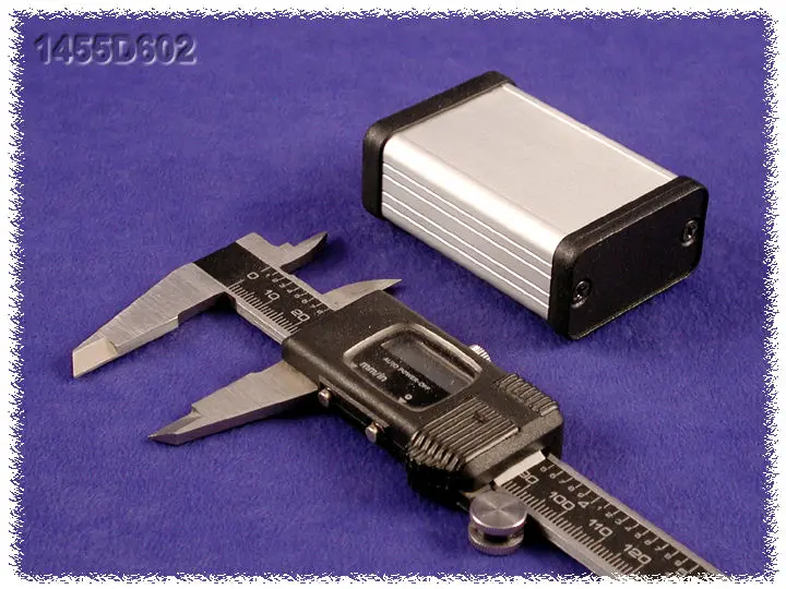Produktfoto 1 von Hammond 1455D602; Gehäuse; Aluminium-Strangpressprofil; Schwarz anodisiert, Hell eloxiert IP54 Breite 45 mm Höhe 25 mm