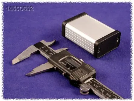 Hammond 1455D602; Gehäuse; Aluminium-Strangpressprofil; Schwarz anodisiert, Hell eloxiert IP54 Breite 45 mm Höhe 25 mm