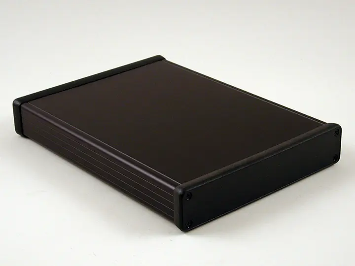 Produktfoto 1 von Hammond 1455R2202; Gehäuse; Aluminium-Strangpressprofil; Schwarz IP54 Breite 165 mm Höhe 31 mm Länge 220 mm