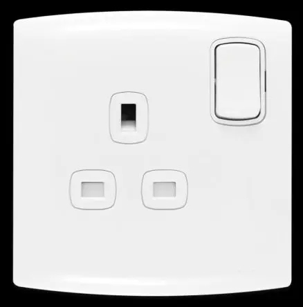 Produktfoto 1 von Contactum Steckdose Geschaltet 1-fach Innen Polycarbonat Weiß / 13A