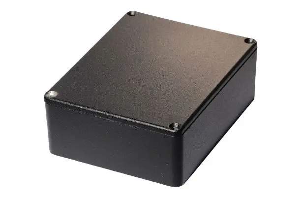Produktfoto 1 von Hammond 1590; Gehäuse; Aluminiumdruckguss; Schwarz IP54 Breite 42 mm Höhe 94 mm Länge 119 mm