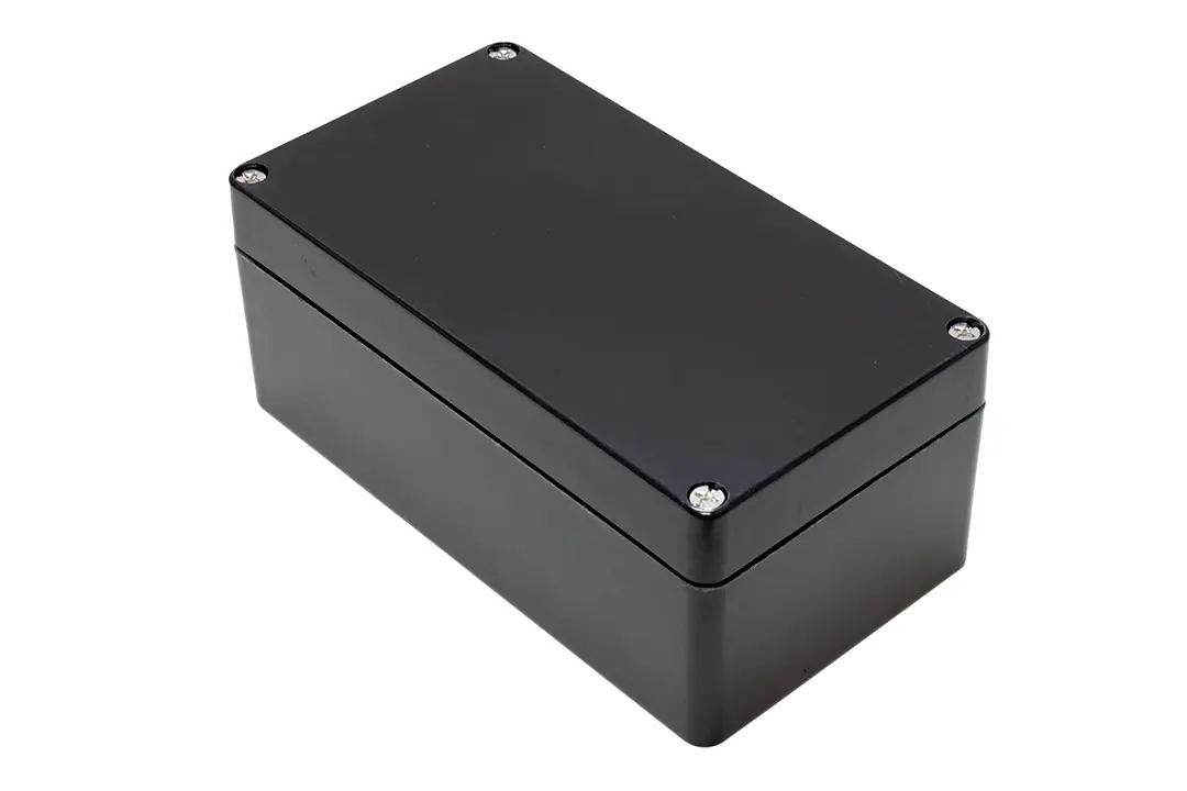 Produktfoto 1 von Hammond 1590ZGRPBK; Gehäuse; GF Polyester; Schwarz; IK09 IP66 Breite 120 mm Höhe 90 mm Länge 220 mm