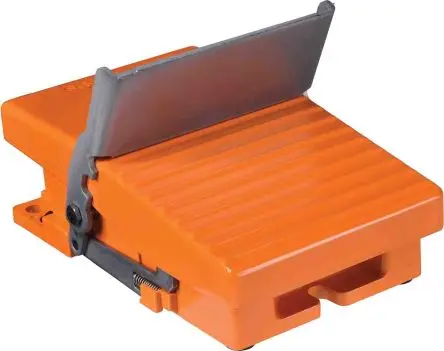 Produktfoto 1 von Schneider Electric Industriestandard Preventa Fußschalter Ein-Aus, 1 Schließer/1 Öffner Metall, 3A 240 V ac, IP66