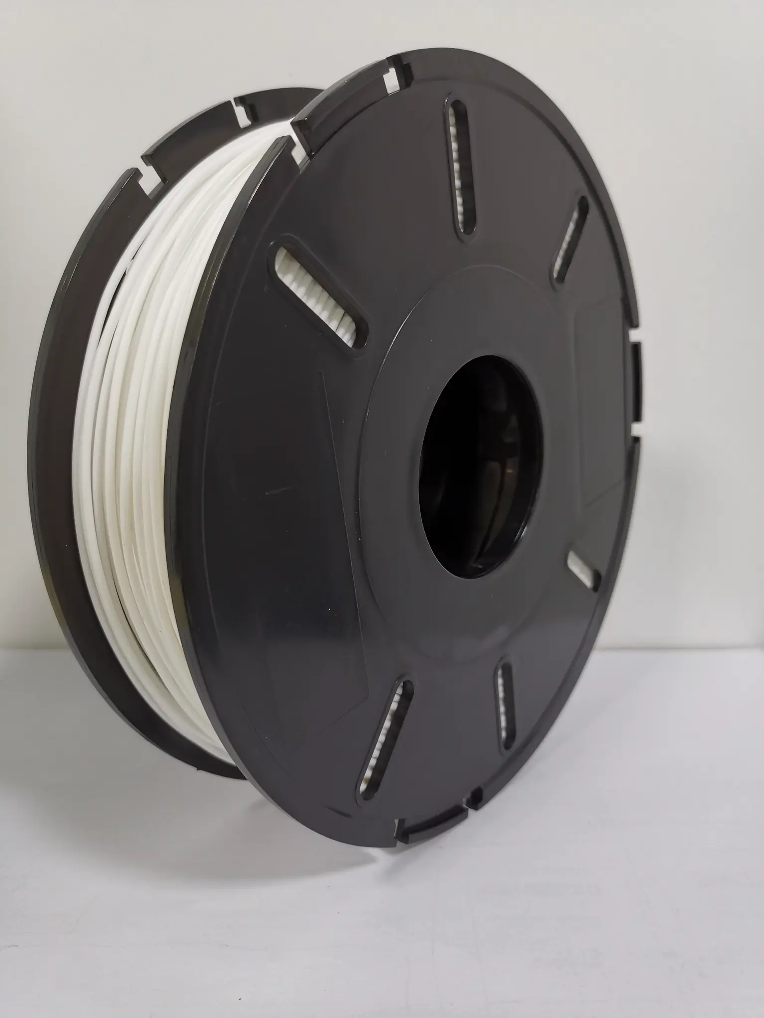 Produktfoto 1 von RS PRO Polymilchsäure 3D-Drucker Filament, Weiß, 1.75 mm, Fused Deposition Modelling (FDM), 500 g