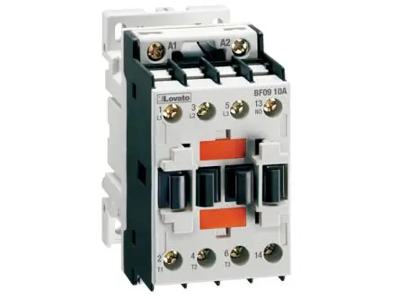 Produktfoto 1 von Lovato Schütz 230V ac-Spule, 3-polig 24V 2.2 kW 1 Öffner 1-Hilfskontakte