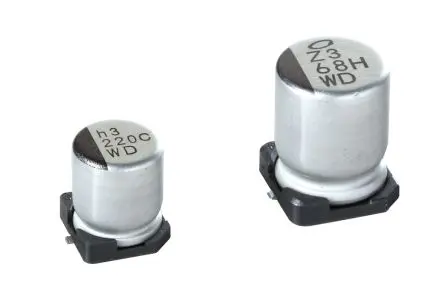 Produktfoto 1 von Nichicon UWD Oberfläche Kondensator 100 μF Lot 20 % / 35V dc, Ø 8 mm x 10 mm x 10 mm, 105 °C