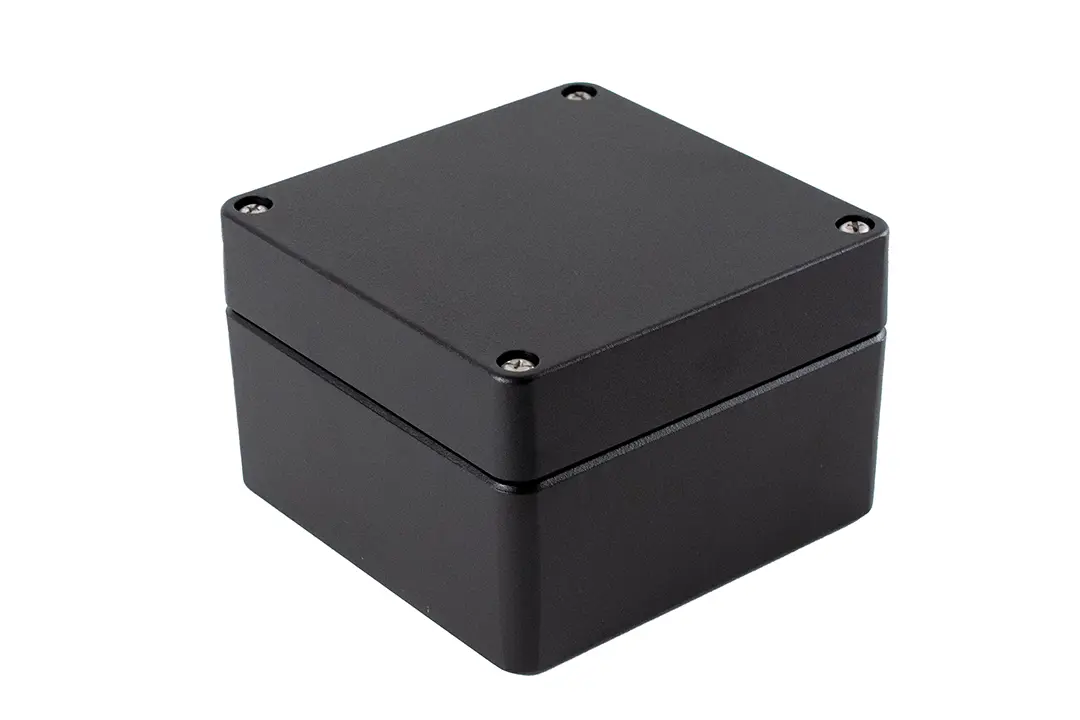 Produktfoto 1 von Hammond 1590Z; Universalgehäuse; Aluminiumdruckguss; Schwarz; IK08 IP68 Breite 140 mm Höhe 91 mm Länge 140 mm
