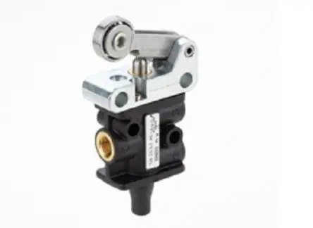 Produktfoto 1 von RS PRO, Rollenhebel super X Mechanical 3/2 valve Pneumatik-Steuerventil, G G 1/8, Polyamid III B