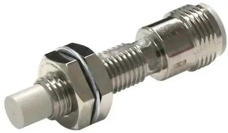 Produktfoto 1 von Omron E2E M8 Induktiver Näherungssensor, Gewinderohr PnP / 200mA 4 mm, IP67, IP67G, IP69K 30 V dc