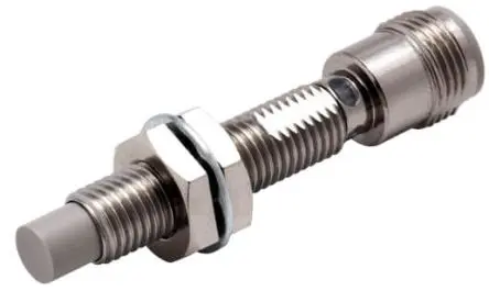 Produktfoto 1 von Omron E2E M8 Induktiver Näherungssensor, Gewinderohr PnP / 200mA 4 mm, IP67, IP69K 30 V dc