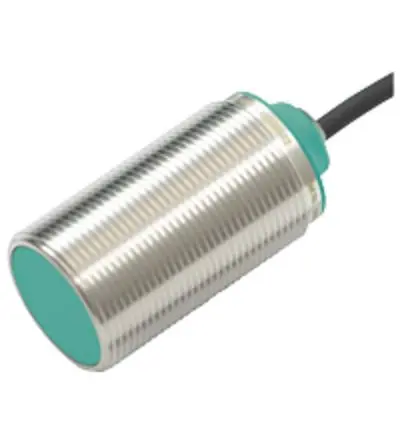 Produktfoto 1 von Pepperl + Fuchs NBB M18 Induktiver Näherungssensor, Gewinderohr PnP / 200mA 5 mm, IP68 240 V ac 36 V dc