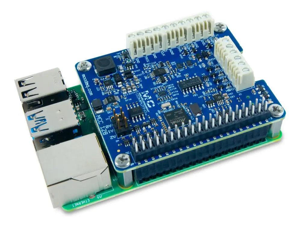 Produktfoto 1 von Digilent 8 SE/4 DIFF Analogeingänge, MCC 128, Spannungsmessung mit mehreren Eingangsbereichen DAQ HAT für Raspberry Pi
