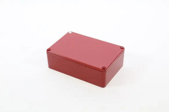 Produktfoto 1 von Hammond 1590; Gehäuse; Aluminiumdruckguss; Rot IP54 Breite 77 mm Höhe 38 mm Länge 117 mm