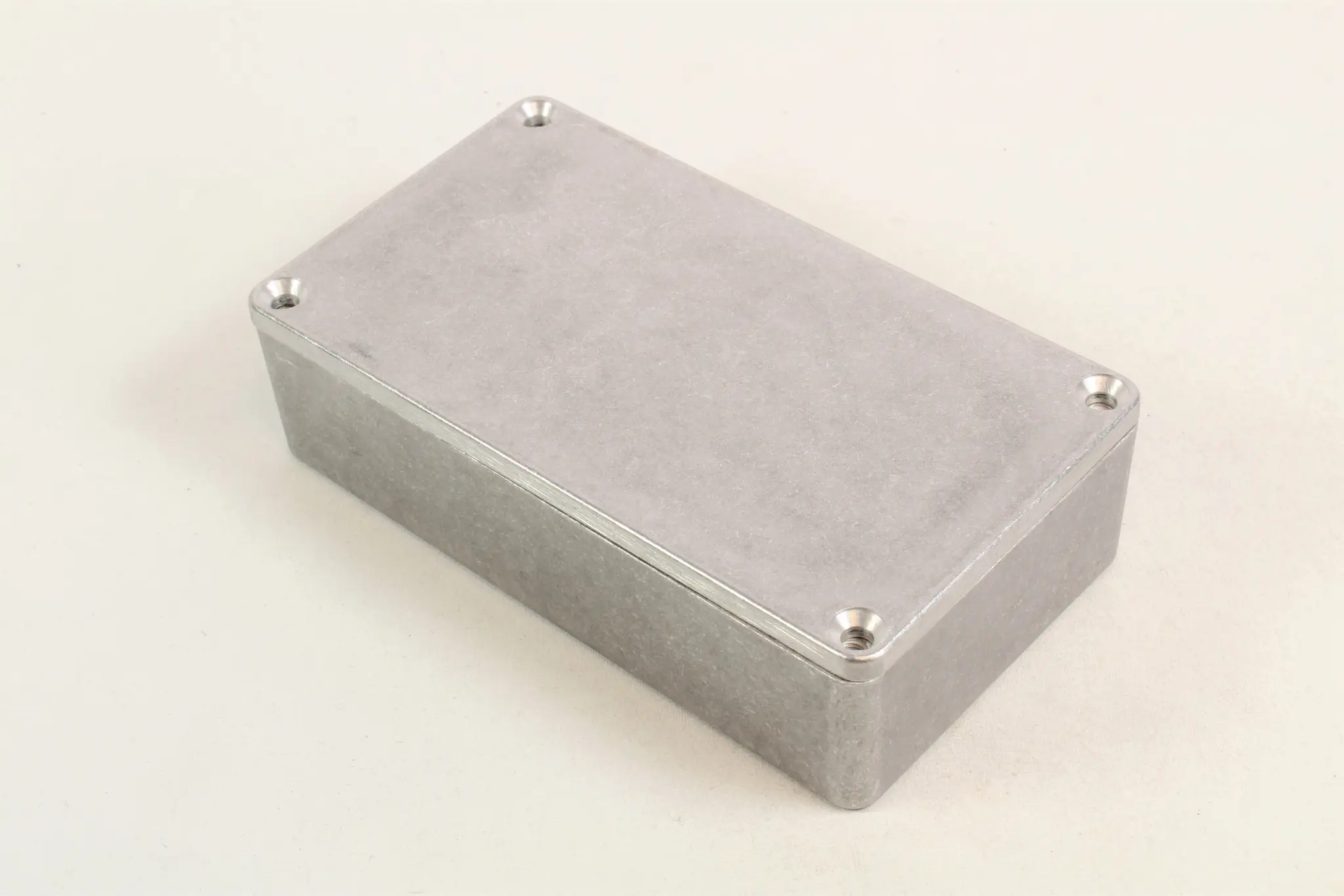 Hammond 1590; Gehäuse; Aluminiumdruckguss; Natur IP54 Breite 63 mm Höhe 31 mm Länge 113 mm