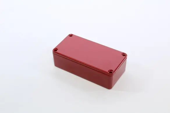 Produktfoto 1 von Hammond 1590; Gehäuse; Aluminiumdruckguss; Rot IP54 Breite 51 mm Höhe 31 mm Länge 101 mm