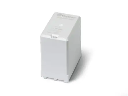 Finder 67 Relais 24V dc Spule 3 Schließer Leiterplattenmontage 50A 213 Ω 2.7 W