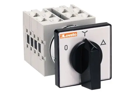 Produktfoto 1 von Lovato GX Nockenschalter 16 A, 1, 3-phasig, 3-Stufen Kurzer schwarzer Griff Schraube, 60 °-Wurfwinkel