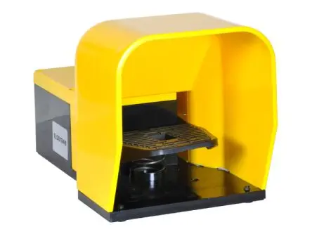 Produktfoto 1 von Lovato KG200 Fußschalter Typ Tast-Fußschalter Tastend, 1-poliger Schließer, 10 A Kunststoff 600V