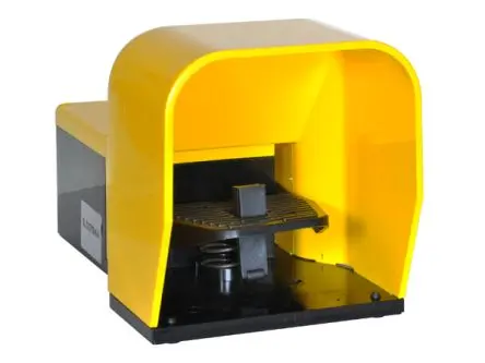 Produktfoto 1 von Lovato K Fußschalter Tastend, 1 Schließer/1 Öffner Selbstverlöschendes doppelt isoliertes Polymer Thermoplast, 10A 600 V
